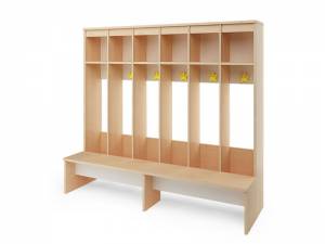 Garderobe med 6 plasser