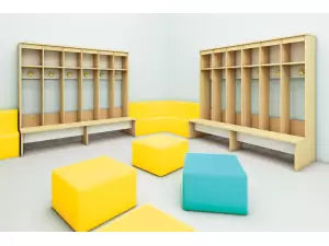 Garderobe med 6 plasser
