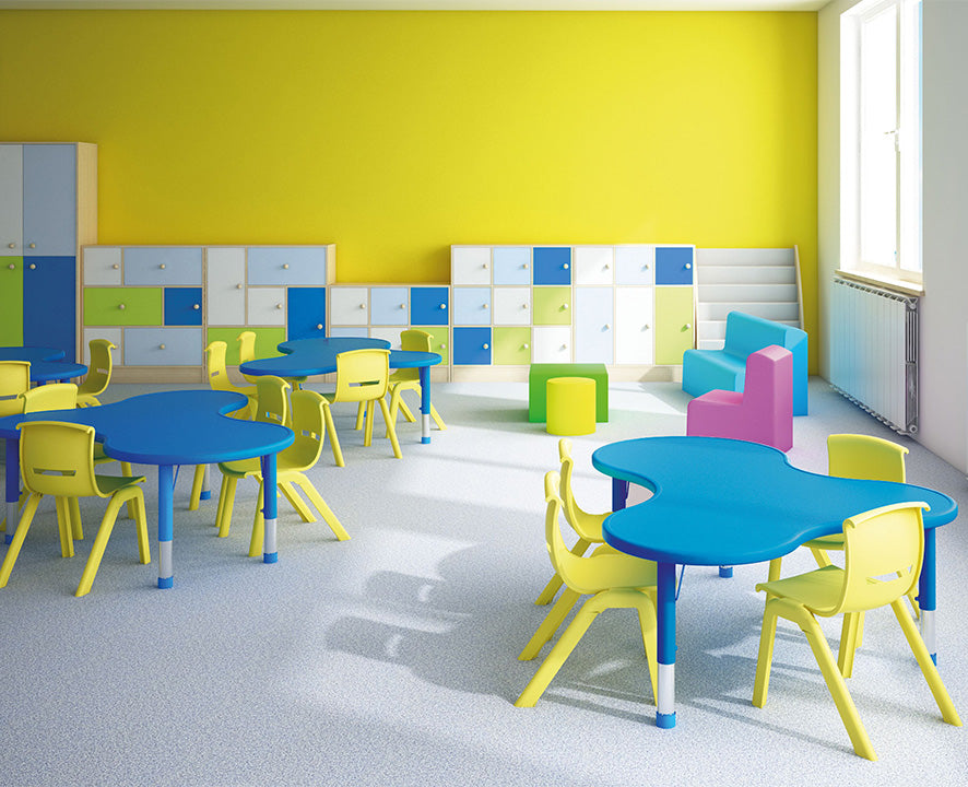 Plastbord buet