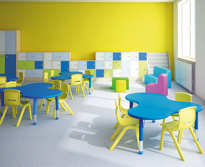 Plastbord buet
